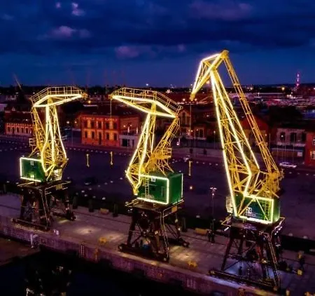 Wanna - Hanza Tower *